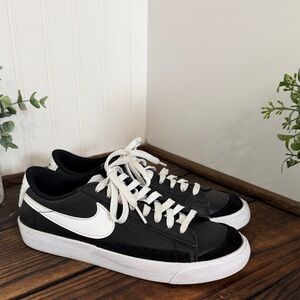 Nike Classic Blazer Low '77 Low Top Sneaker Womens 8.5/ kids 7
